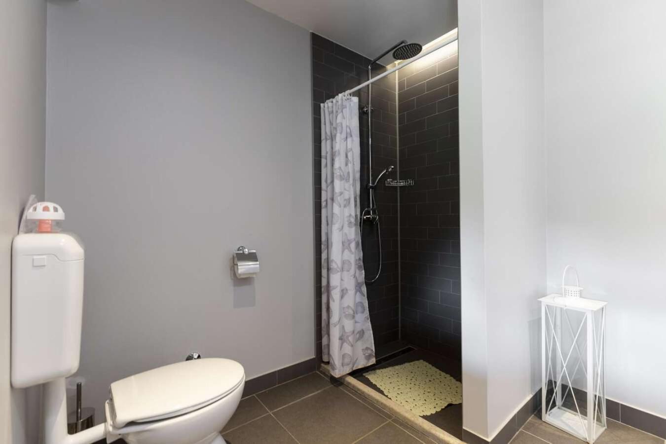 Villa Viscum In Central Istria For 8 Persons With Large Garden - Pet Friendly Pazin Kültér fotó