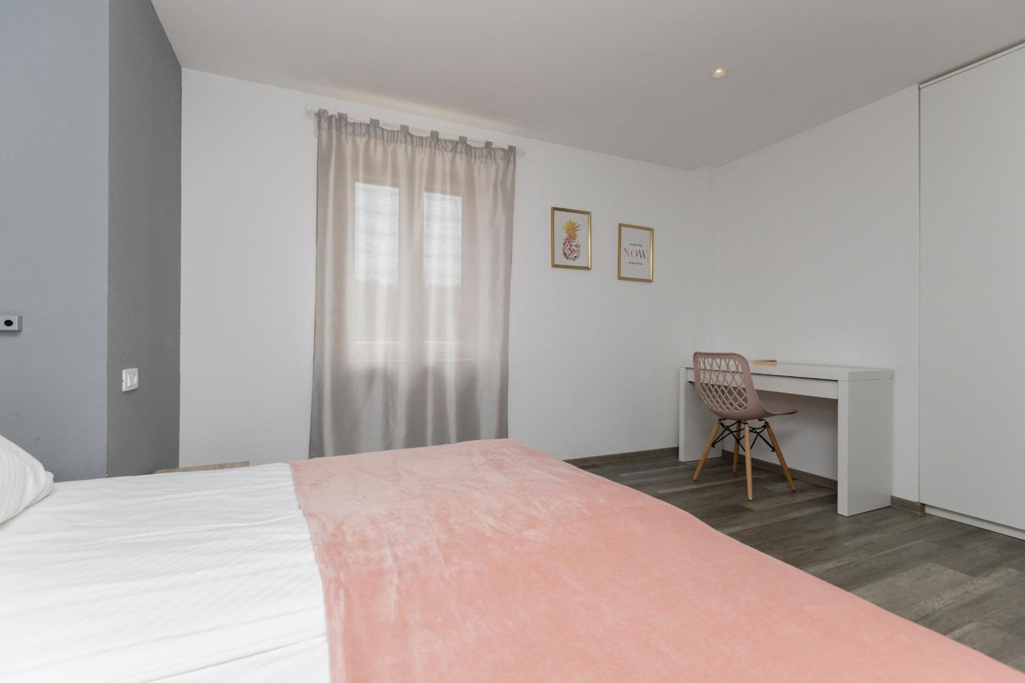 Villa Viscum In Central Istria For 8 Persons With Large Garden - Pet Friendly Pazin Kültér fotó